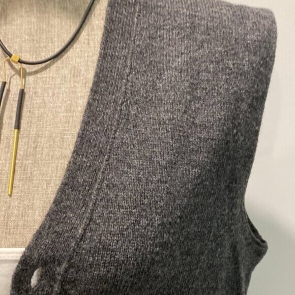 Banana Republic Merino Wool Vest small/medium fits Grey - Picture 12 of 14
